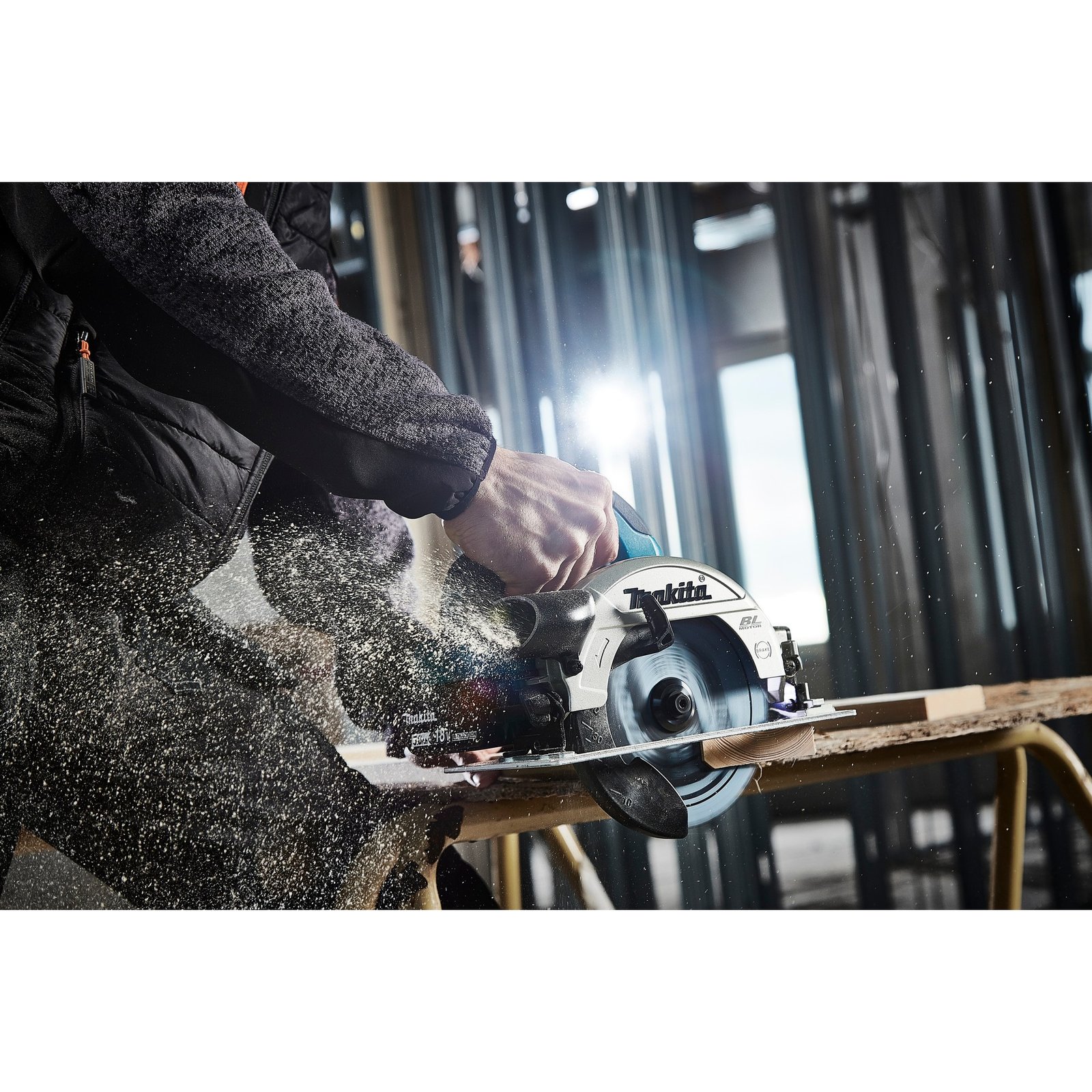 Akuketassaag Makita DHS660Z (ilma aku ja laadijata)