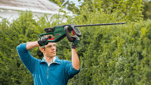 Akuhekikäärid Bosch UniversalHedgeCut 18-50 (ilma aku ja laadijata)