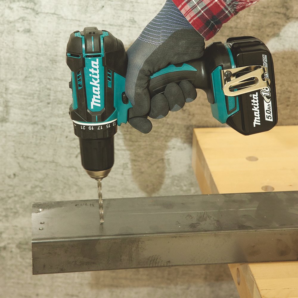 Akutrell Makita DDF482RTJ + 2x5,0Ah + kiirlaadija
