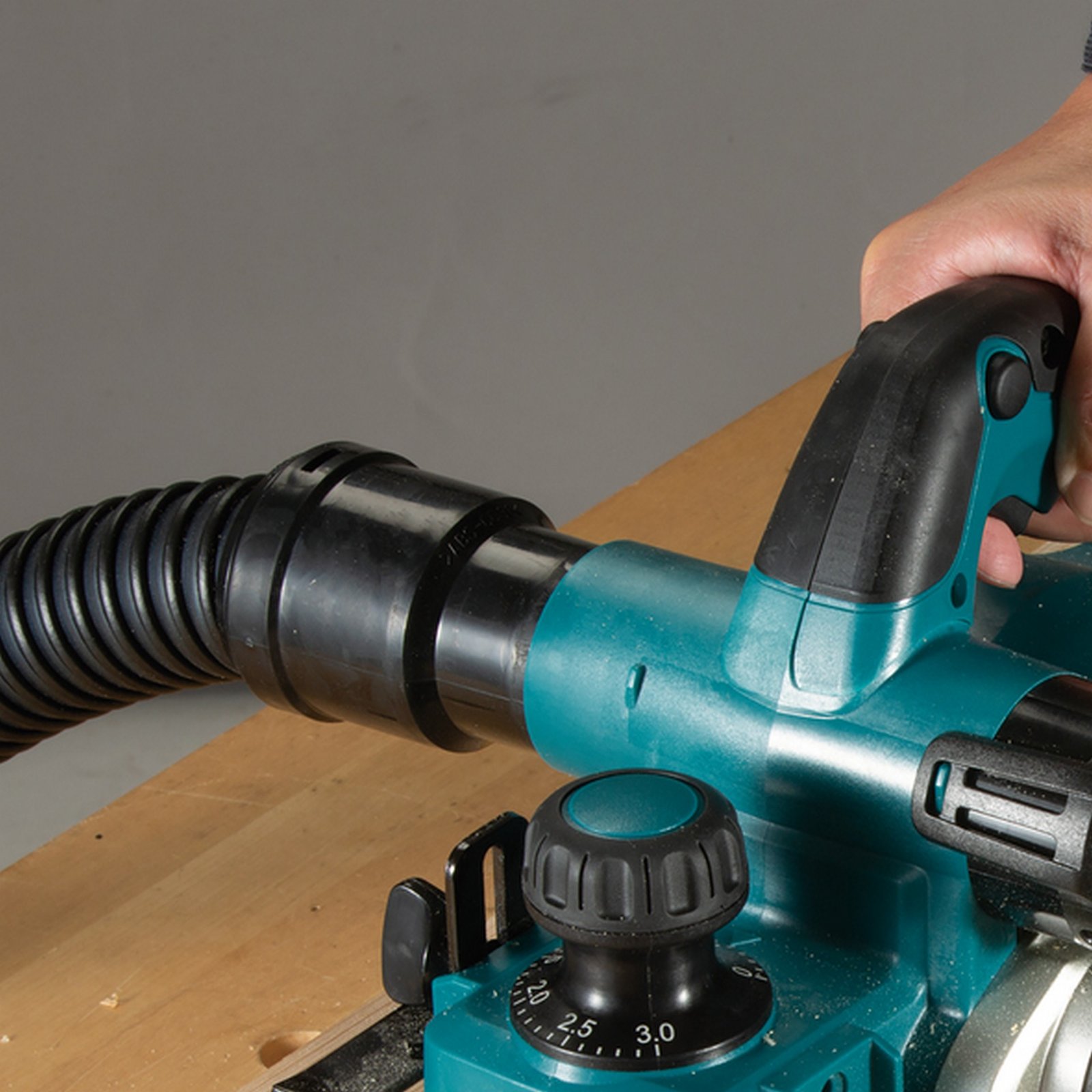 Akuhöövel Makita DKP181Z (ilma aku ja laadijata)