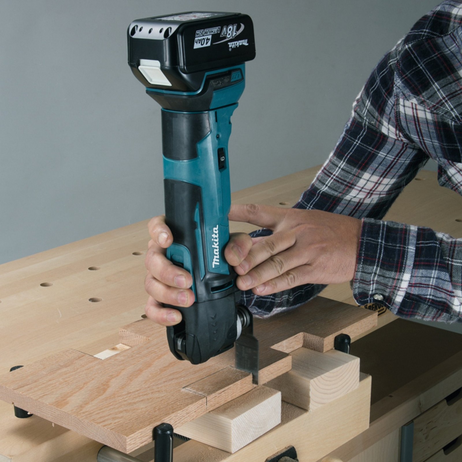Akuuniversaaltööriist Makita DTM51Z (ilma aku ja laadijata)