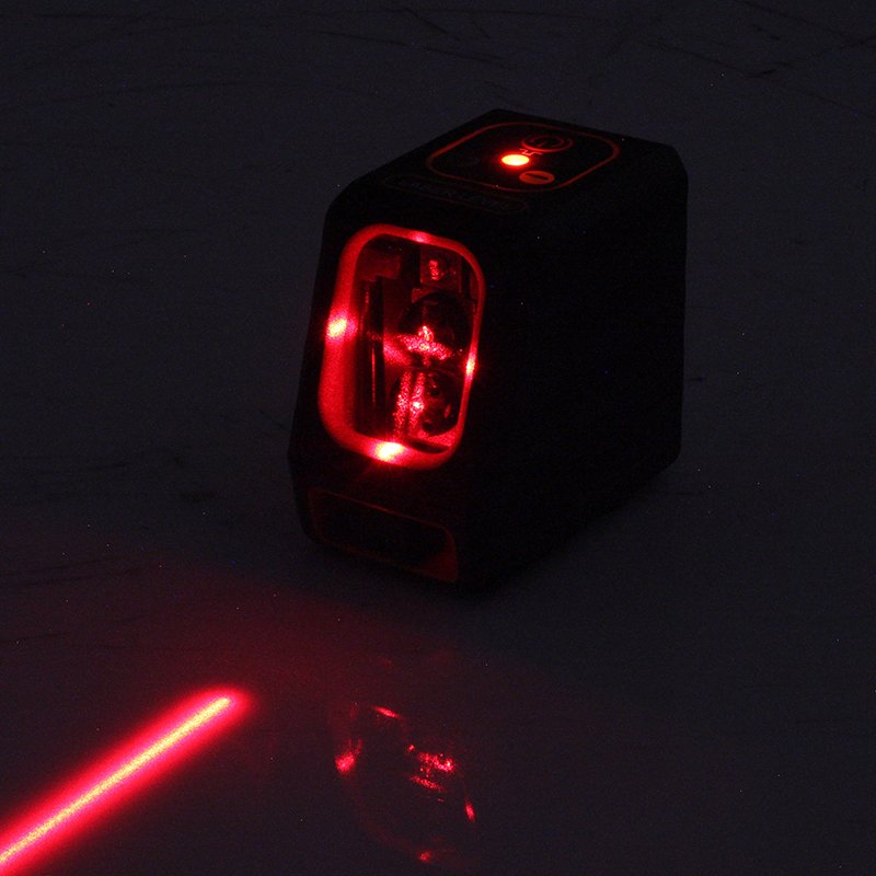 LASER SPIRIT LEVEL, 3D, 15M RANGE, CARRYING kohver, magnetiline BASE, 4 X BATTERIES INCLUDED
