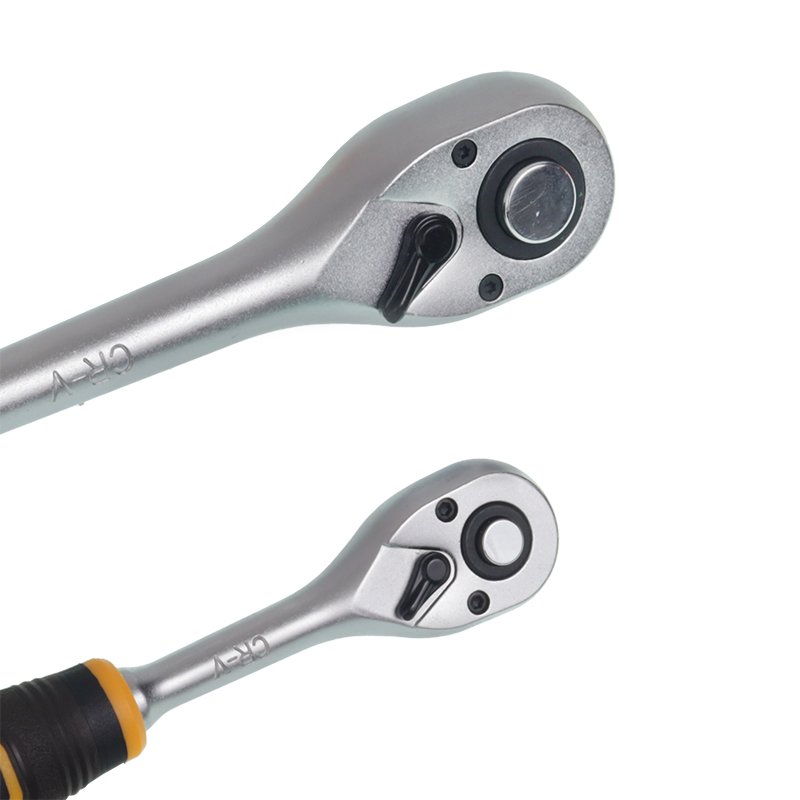 Pesa WRENCH komplekt 94 tk. plastikkohver, plastik LATCHES, CRV