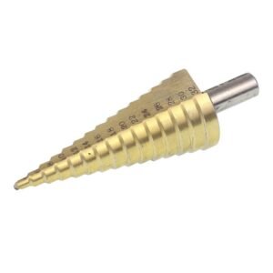 Titaankattega astmepuur 4–32 mm