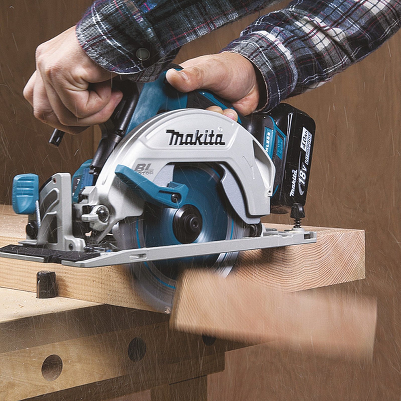 Akuketassaag Makita DHS680 (ilma aku ja laadijata)