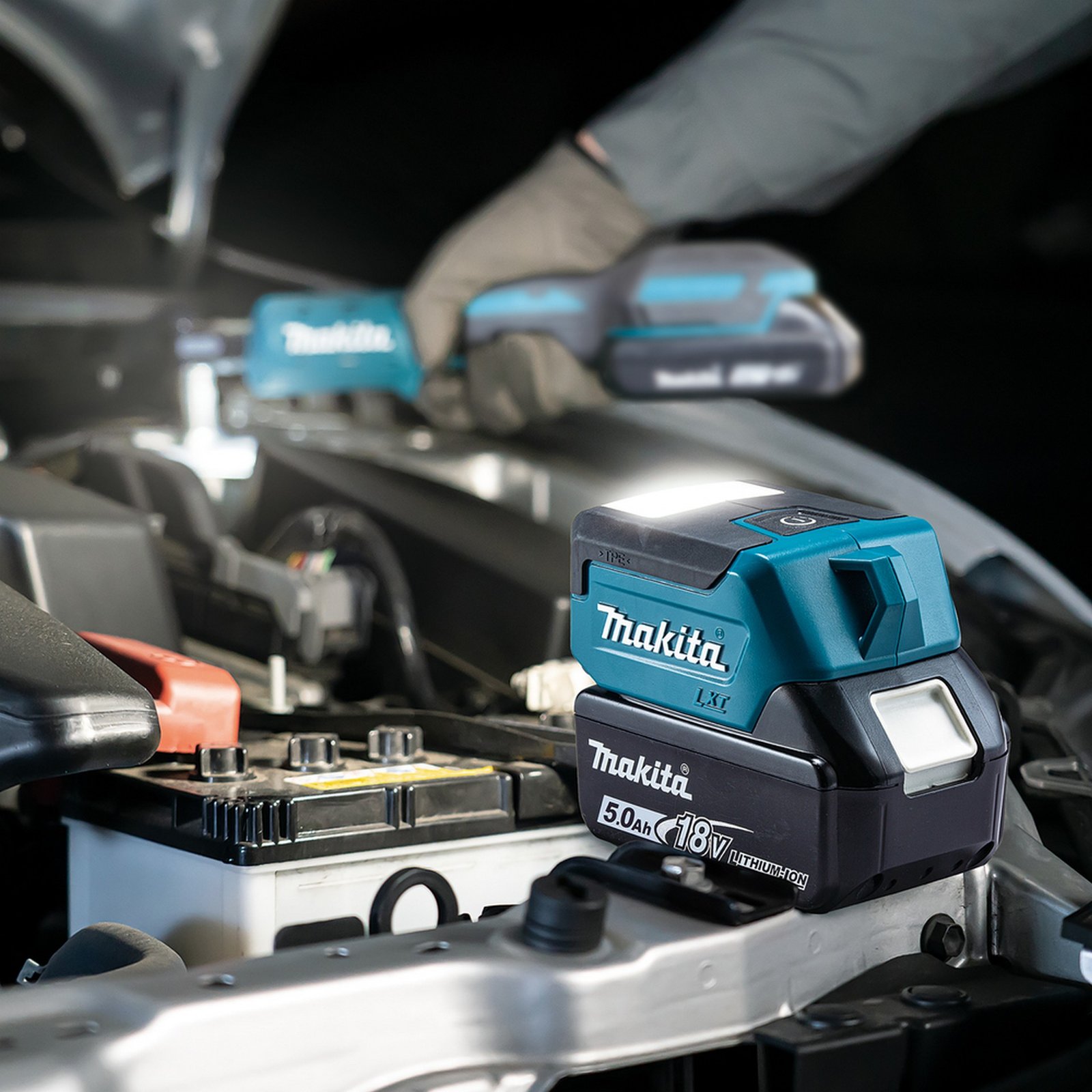 Akulamp Makita DML817 (ilma aku ja laadijata)