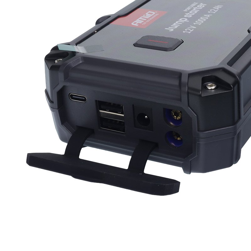 JUMPER starter 3-IN-1: 300A BOOST, taskulamp, POWER BANK