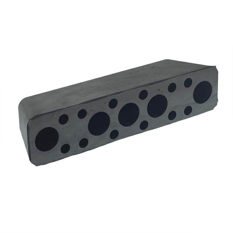 RUBBER BUMPER 210X50X55X125MM 2 AUKU