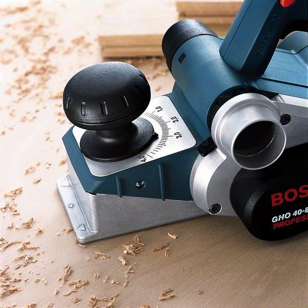 Höövel Bosch GHO 40-82 C