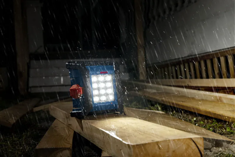 Akuga töölamp Bosch PRO GLI18V-1500