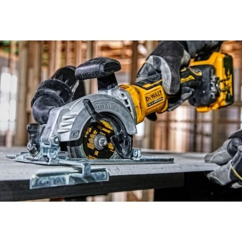 Akuketassaag Dewalt DCS571P2