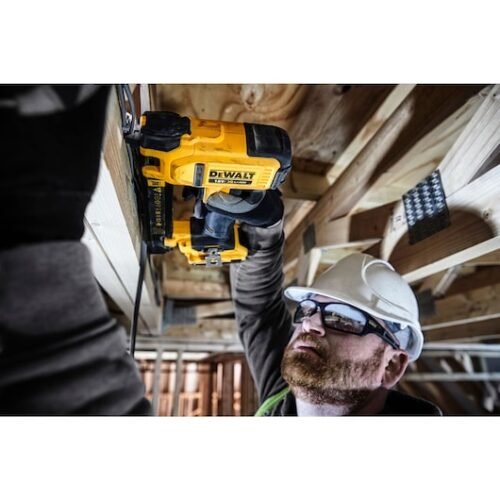 Akuklambripüstol Dewalt DCN701D2