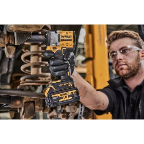 Akulöökmutrikeeraja Dewalt DCF921NT (ilma aku ja laadijata)