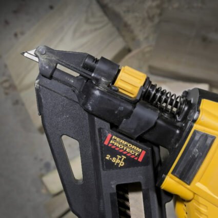 Akunaelapüstol Dewalt D693P2 | Akutööriistad>Akuga naelapüstolid | Dewalt | Trollo.ee | Üle 10 000 toote