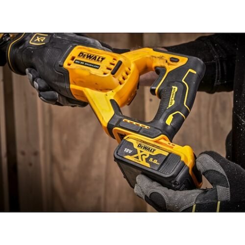 Akutiigersaag Dewalt DCS382N (ilma aku ja laadijata)