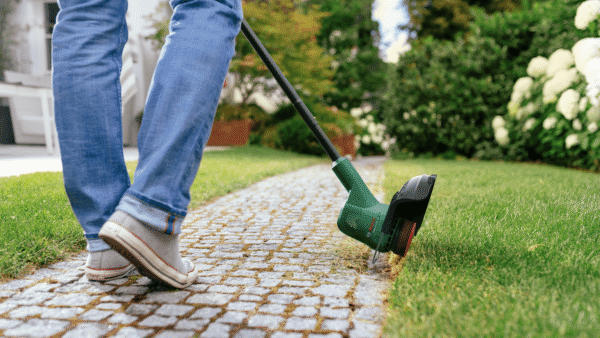 Akutrimmer Bosch EasyGrassCut 18V-233