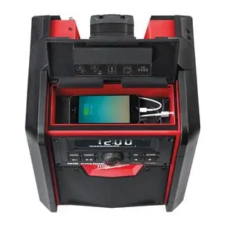 Raadio Milwaukee M18 RC-0
