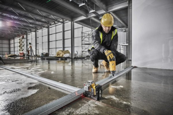 Ristlaser Dewalt DCE89D1R - punane kiir/15m